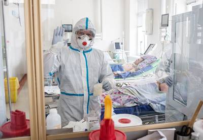 В России за сутки выявили 22850 заболевших коронавирусом