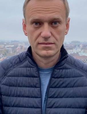 «Я вернусь домой рейсом Победы»: Навальный купил билеты в Россию