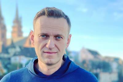 Навальный заявил, что вернется в Россию 17 января