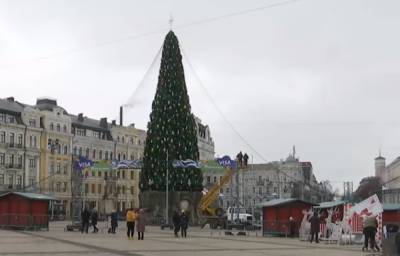 "Ни гирлянд, ни аттракционов": как выглядит Софийская площадь после новогоднего демонтажа