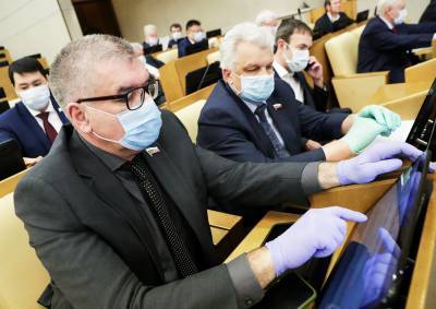 Более трети депутатов Госдумы переболели коронавирусом