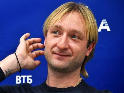 "Гарем Плющенко": фигурист показал дома для Липницкой, Трусовой и Косторной