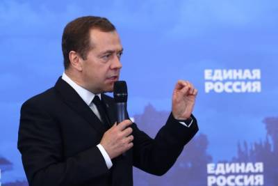 В «Единую Россию» поступают «предупреждения» о планируемых атаках Навального на праймериз