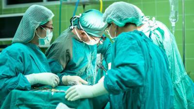 Хирурги Луганска проводят сложные операции на сердце и сосудах