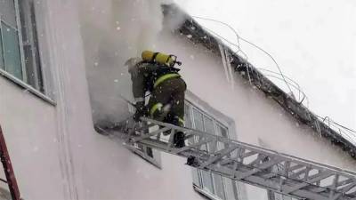 Трое детей и девушка пострадали при пожаре в Подмосковье