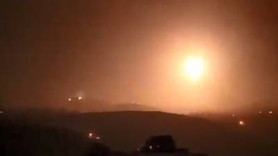 В результате авиаудара Израиля по востоку Сирии погибли 40 человек
