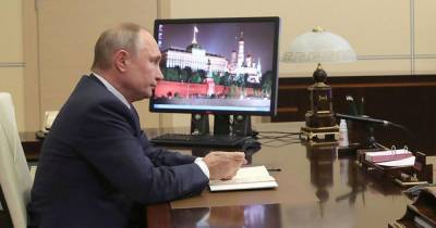 Путин просит доложить о мерах по купированию новых штаммов COVID в РФ