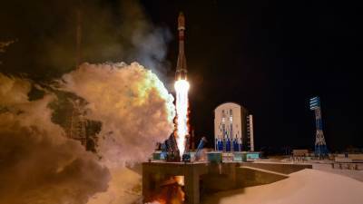 РАН предложила использовать для экспедиции на Луну ракету "Ангара"