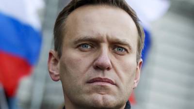Алексей Навальный сообщил, что в это воскресенье он возвращается в Россию