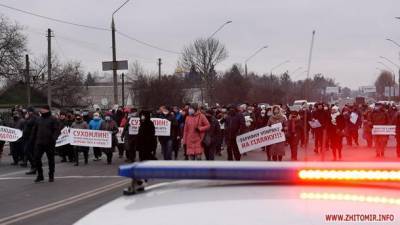 "Тарифные протесты": жители Житомира блокировали дорогу на Киев
