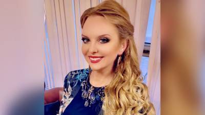 47-летняя певица Варвара из-за COVID-19 начала петь в ресторанах