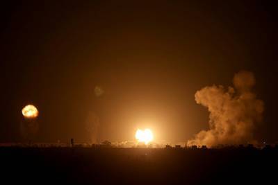 Свыше 50 человек погибло при ударах израильской авиации по Сирии