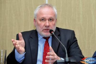 Российский дипломат поправил армянского премьера: «За просто так» не было