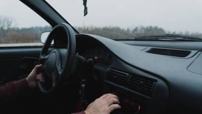 Звезда сериала "Глухарь" Дмитрий Гусев умер за рулем автомобиля в Москве