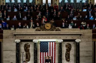 Конгресс США приступил к рассмотрению объявления импичмента Трампу