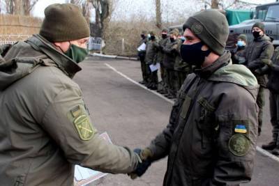 В Донецкой области гвардейцы получили награды за успешное выполнение боевых задач