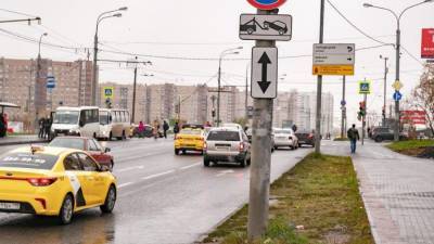 Иностранцам в России могут запретить работать в такси