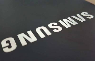 Официальные изображения Samsung Galaxy 21 с новыми беспроводными зарядками появились в Сети