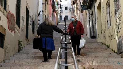 Жесткий карантин введут в Португалии