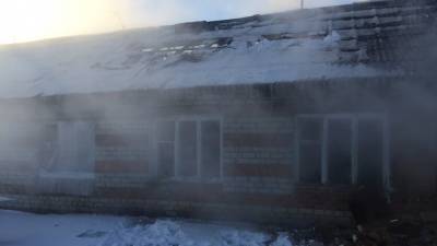 В тюменском селе Ембаево отремонтируют горевший дом