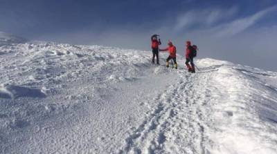 В Карпатах спасатели предупредили об опасности схода лавин