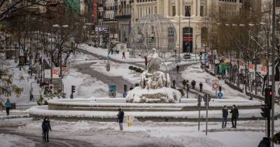 Шторм "Филомена" засыпал снегом пол Испании: в стране аномальные осадки