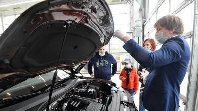 Продажи новых автомобилей в России в 2020 году снизились на 9%