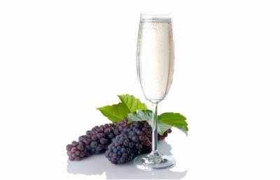 Правительство поддержало виноградарей — подняло цены на игристые вина