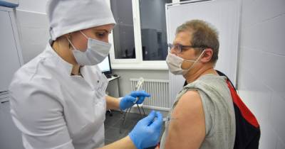В Москве расширили список вакцинируемых от коронавируса