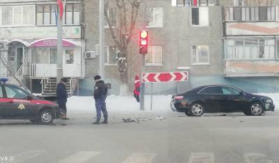 Автомобиль Росгвардии пострадал в ДТП на улице 30 лет Победы в Тюмени