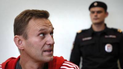 ФСИН: ведомство "обязано" задержать Навального до решения суда