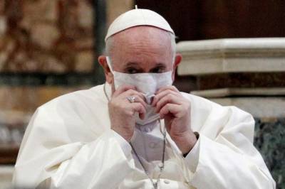 Папа Римский сделал прививку от коронавируса