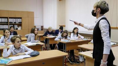Власти Москвы заявили о готовности школ к обучению в очном формате