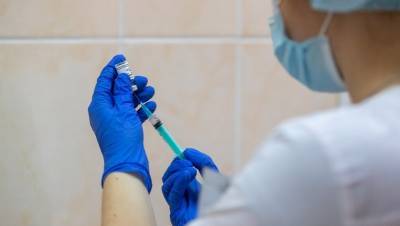 Псковская область начинает массовую вакцинацию с 3 тыс. доз вакцины