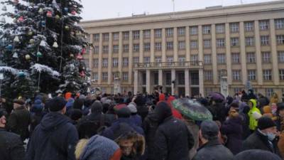 "Тарифные протесты": в Ужгороде под ОГА требовали снизить цены на газ и электричество