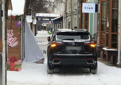 В Рязани накажут водителей, парковавшихся на улице Почтовой