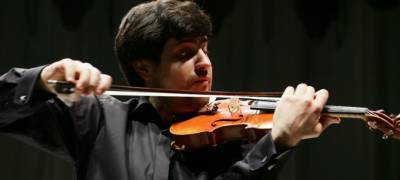 Известный скрипач Михаил Почекин даст концерт в Петрозаводске