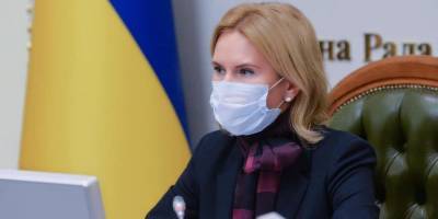 «Украина выглядит лузером». В Раде обвинили правительство в «провале вакцинации»