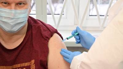 В Москве удвоилось количество желающих записаться на вакцинацию от COVID-19