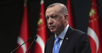 Президент Турции сделал прививку от коронавируса вакциной, которую купит Украина