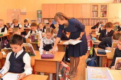 Российским педагогам выдадут ноутбуки для работы
