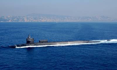 Атомная субмарина из США приблизилась к кораблям ВМС Ирана на маневрах