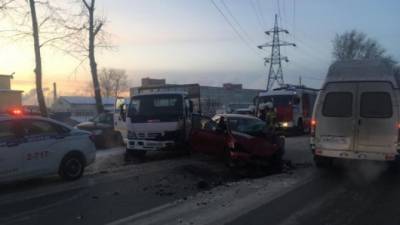 В ДТП в Екатеринбурге пострадали два человека
