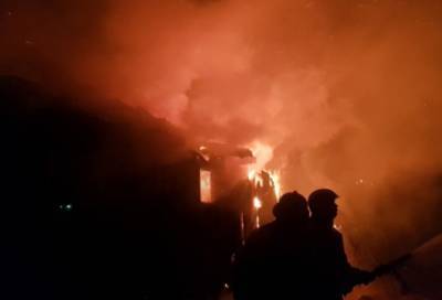 Пожар в Ломоносовском районе оставил дачников без света