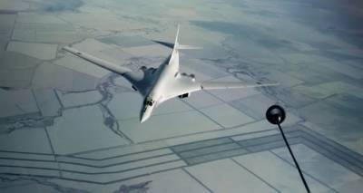 Захватывающие кадры: дозаправка в воздухе ракетоносца Ту-160