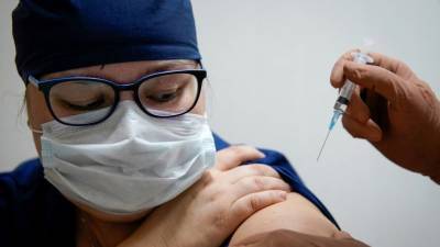 Росздравнадзор запретил частным клиникам использовать вакцину Pfizer