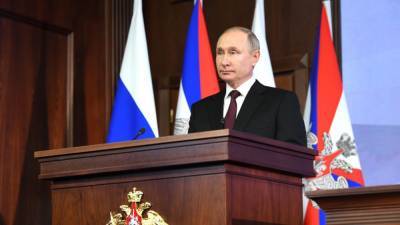 Путин поздравил Следственный комитет с десятилетием основания