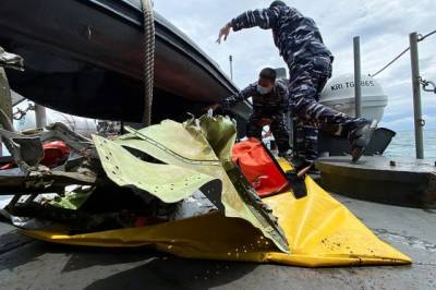 Спасатели, предположительно, нашли второй «черный ящик» Boeing 737