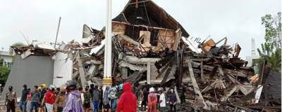 В Индонезии в результате землетрясения погибли три человека