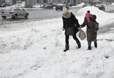 Глава Приморья рекомендовал сократить рабочий день из-за снежного циклона